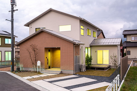 スタイリッシュデザインの機能的な住まい｜米子市淀江町