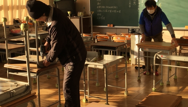 天板寄贈～木望（きぼう）の未来プロジェクト～ 交換作業